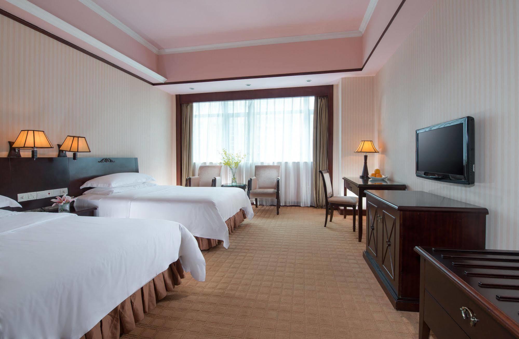 Vienna International Hotel Shenzhen Xinzhou Экстерьер фото